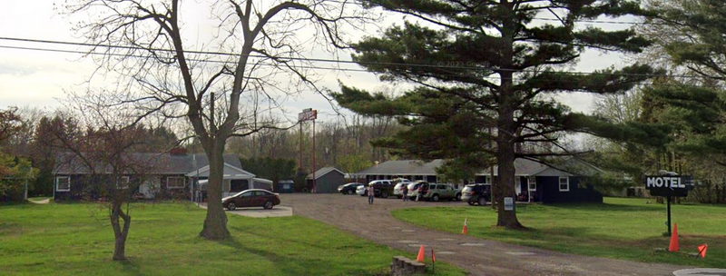 Lakes Motel - Street View Over The Years (newer photo)